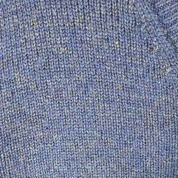 Vintage L.L. Bean Men's Sz S Blue V-Neck 100% Lambs Wool Sweater 264789 - Picture 4 of 6